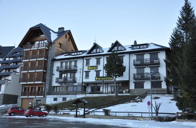 Hotel Tirol Formigal Exterior foto